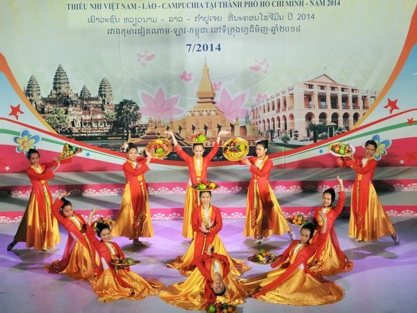 Vietnam’s cultural diplomacy strategy toward 2020 with a vision to 2030 built - ảnh 1